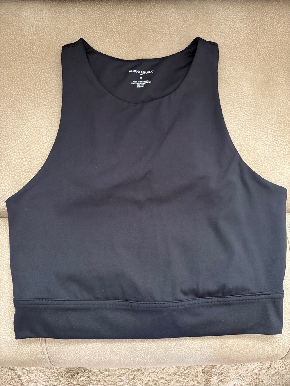 Banana Republic Women’s Black Cropped Athletic Tank Size M